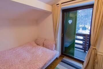 Фото номера Шале Шале Charming Chalet Timisul de Sus г. Тимису-де-Сус 21